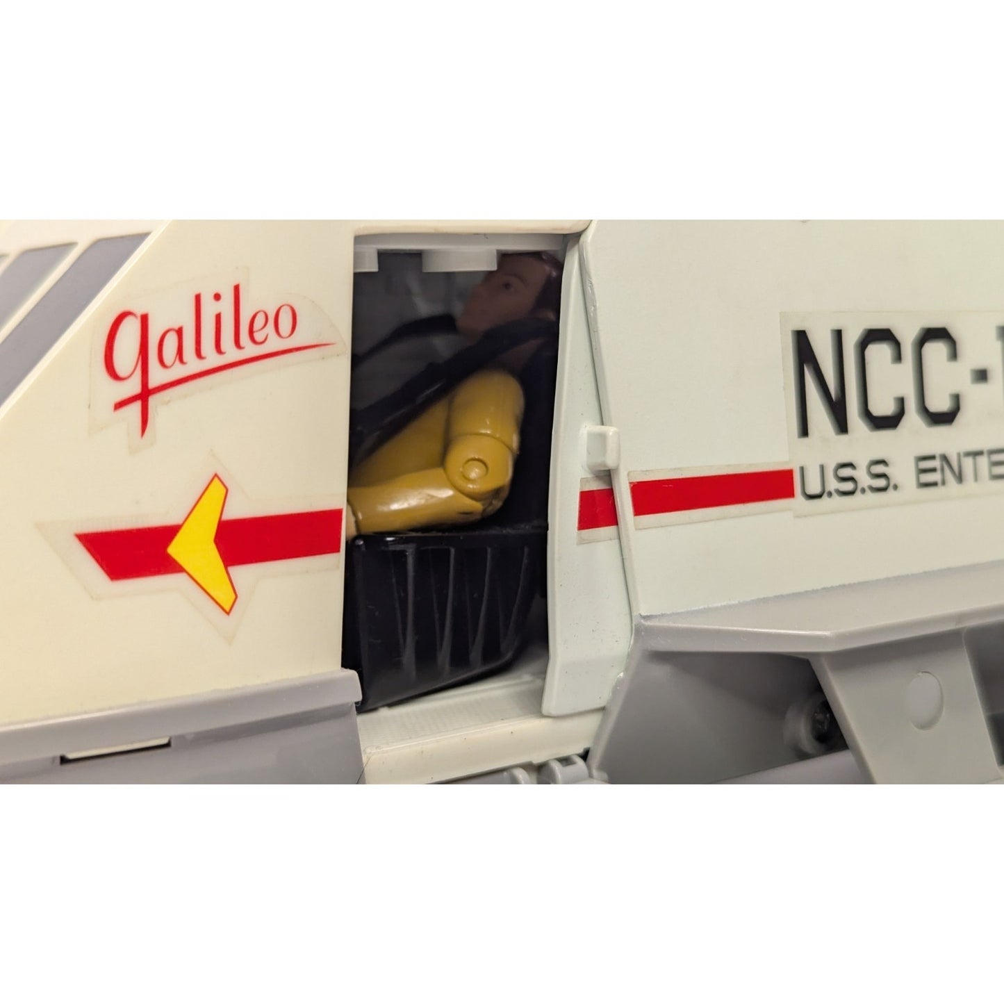 Vintage 1996 Classic Star Trek Galileo Shuttlecraft w/Captain Kirk Figure w/Box