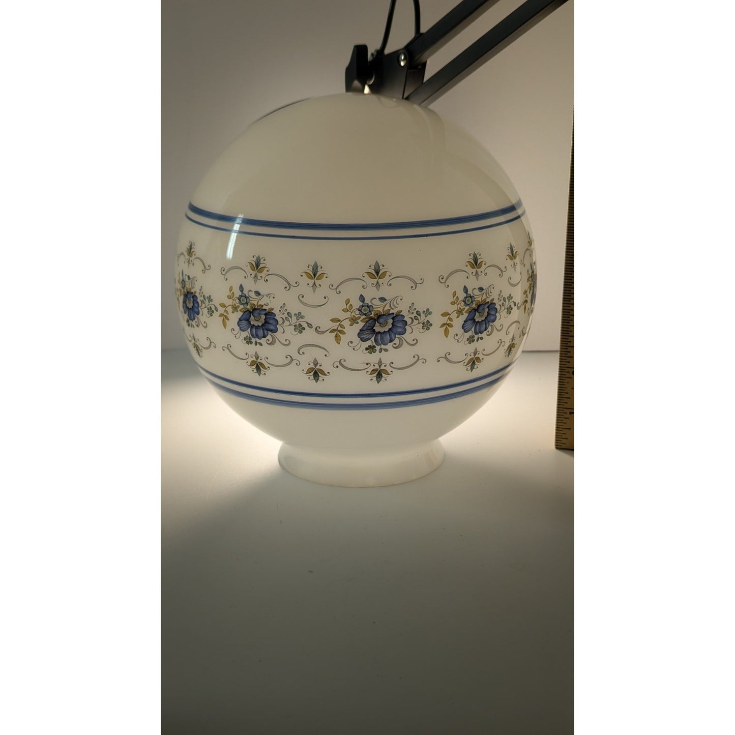 Vintage 8" Quoizel Abigail Adams Blue & White Glass Globe Shade w/ 4" Fitter