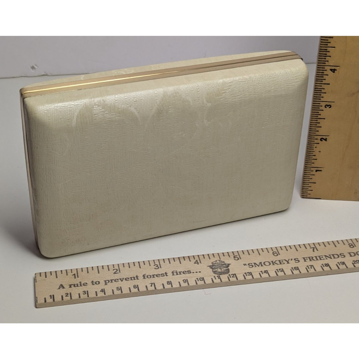 Vintage 7"MELE Cream & Red Jewelry Box for Earrings Holds 15 Pairs