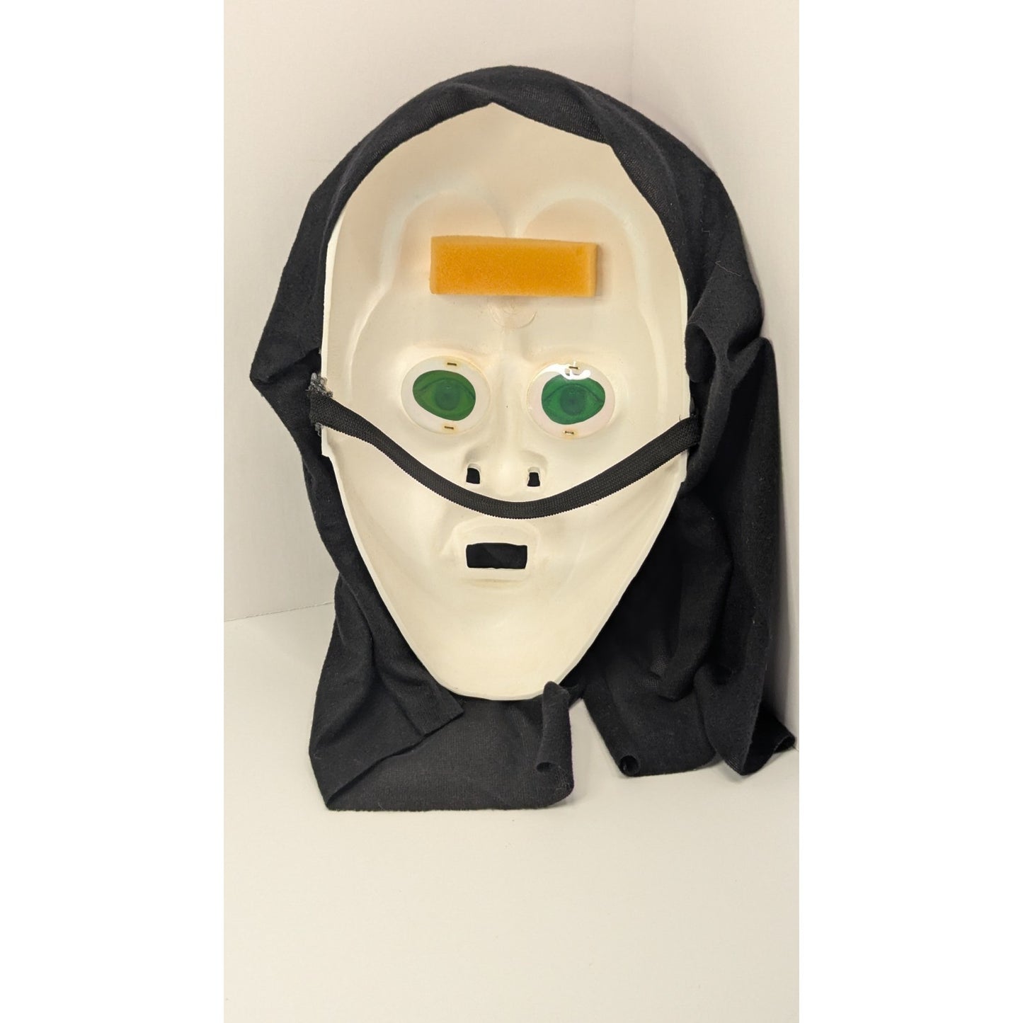 Vintage Vampire Halloween Mask Plastic W/ Hood Glowing Green Hologram Eyes