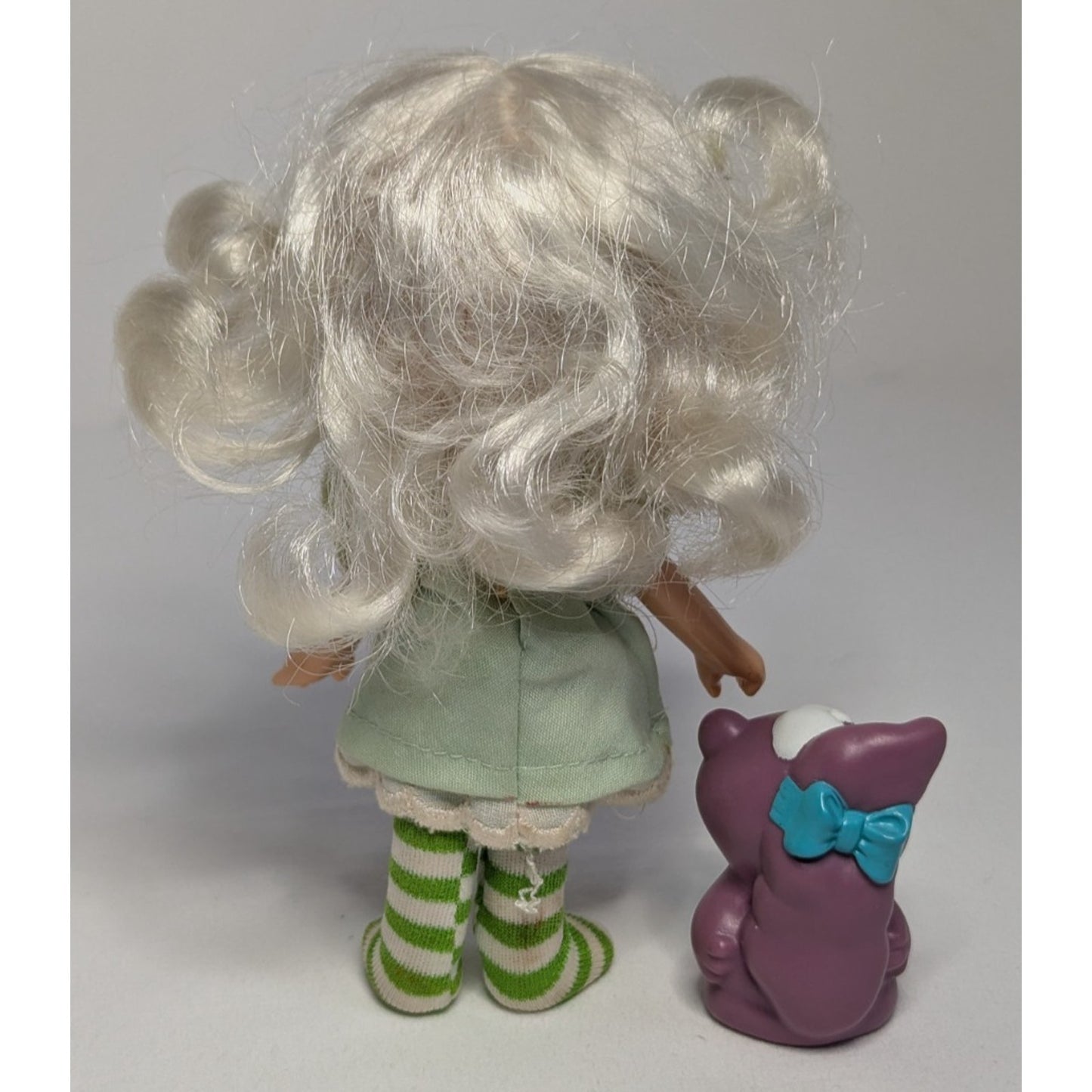 Vintage 1983 Strawberry Shortcake Angel Cake w/ Pet Soufflé Skunk Kenner