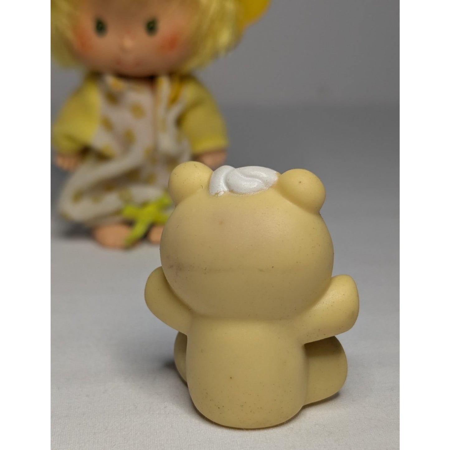 Vintage 1982 Strawberry Shortcake Butter Cookie & Jelly Bear Doll Hong Kong