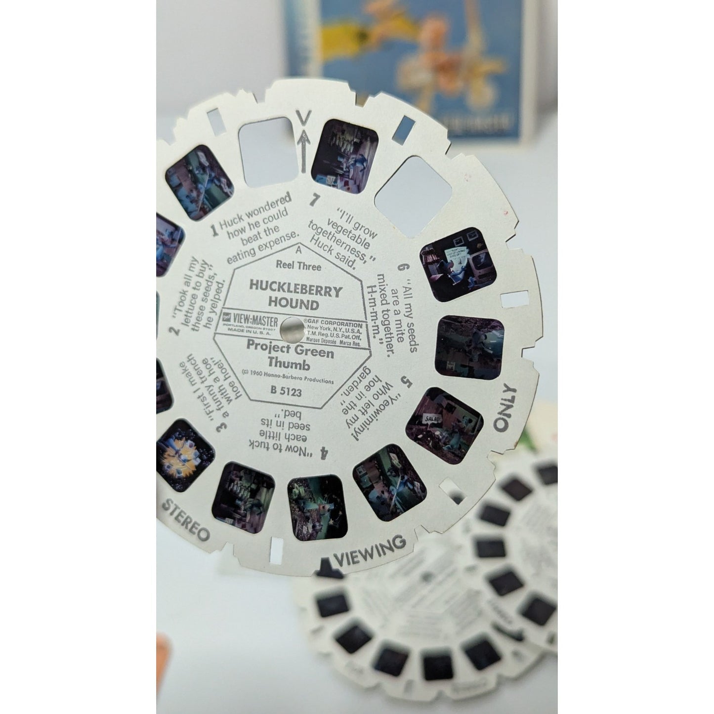 Vintage Sawyer Viewmaster Model C w/20,000 Leagues Flintstones Yogi Bear Reels