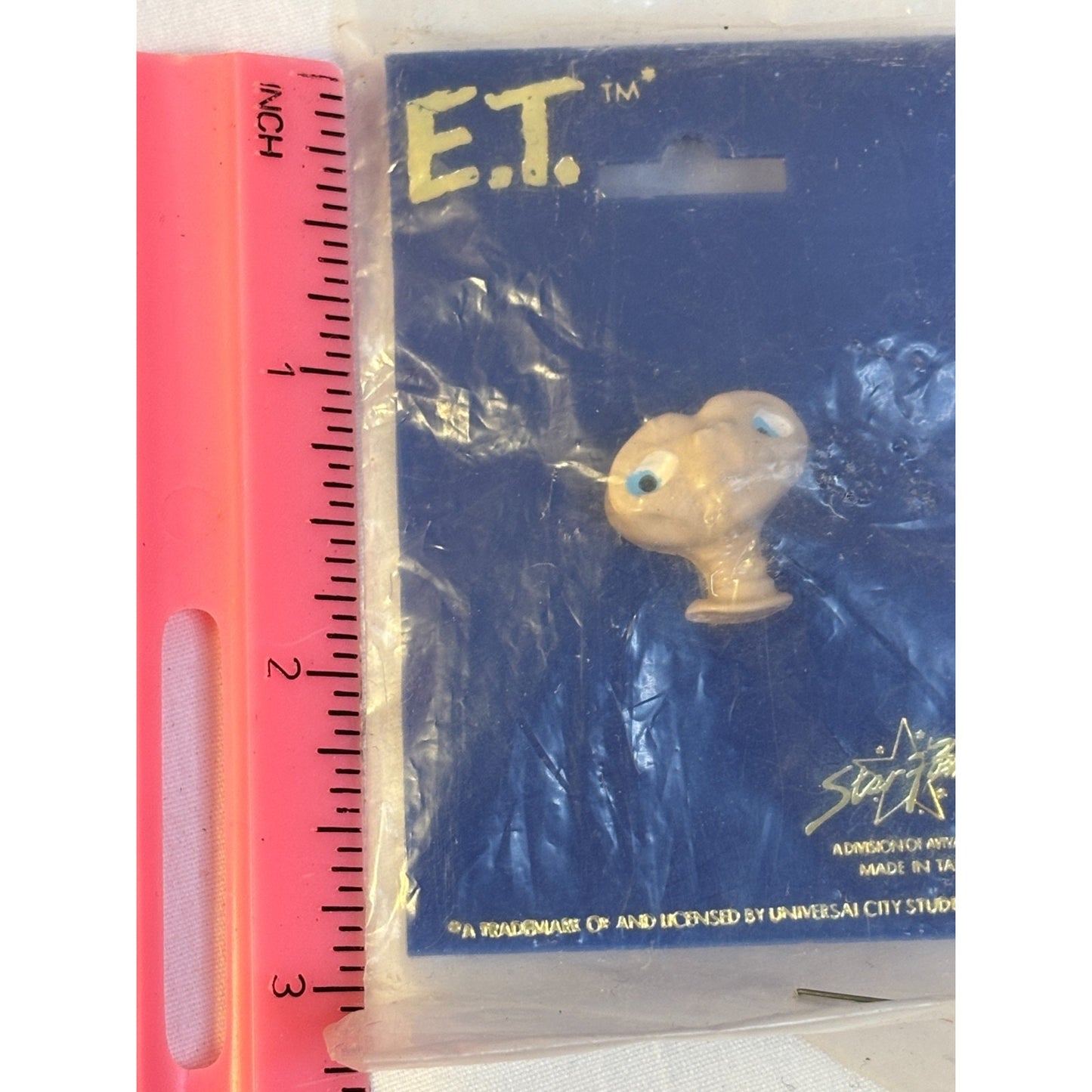 Vintage ET Extra Terrestrial Lapel Pin 1982 Universal Studios Star Power