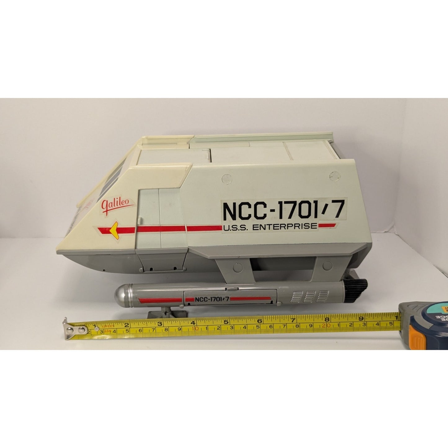 Vintage 1996 Classic Star Trek Galileo Shuttlecraft w/Captain Kirk Figure w/Box