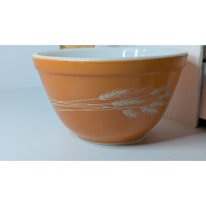Vintage Pyrex Autumn Harvest Wheat Orange Mixing Bowl 750ML Ovenware #401