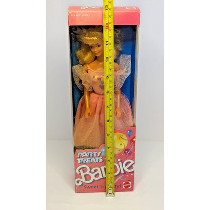 Vintage Barbie New in Box #4885 Party Treats Barbie 1989 Mattel Sweet 'n Pretty