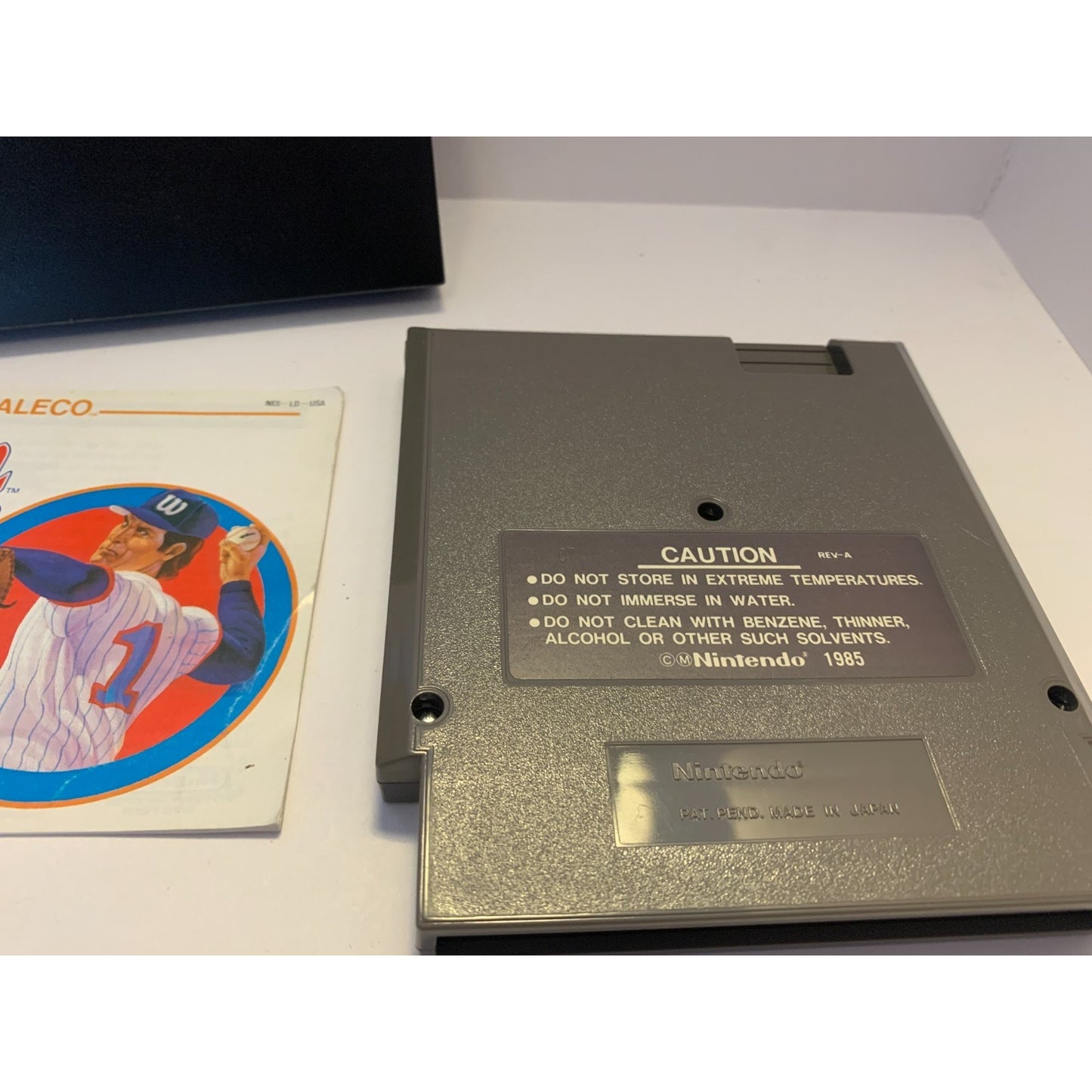Nintendo Entertainment System (NES) Bases Loaded w/ Manual & Sleeve Tested