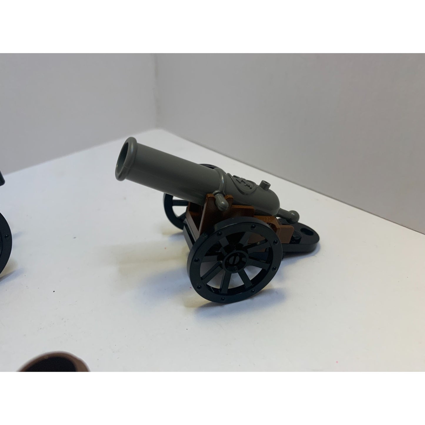 Vtg 1996 LEGO Western Covered Weapons Wagon 6716 Missing 1 Piece