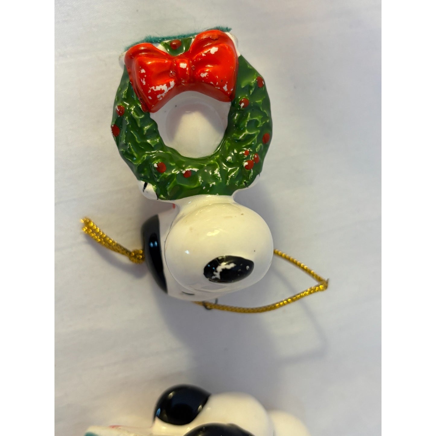Two Vintage Snoopy Peanuts Ceramic Christmas Gift Present Wreath Ornaments Japan