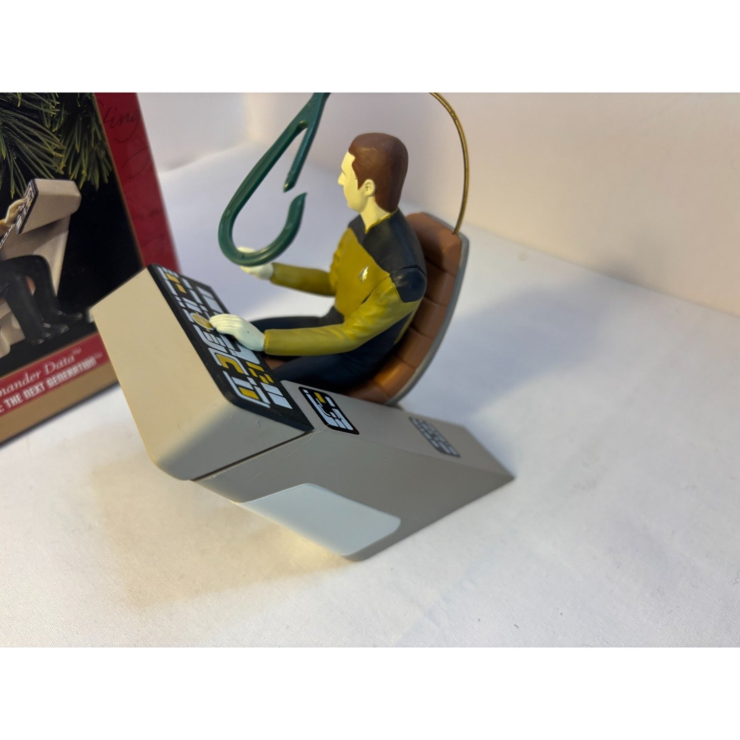 1997 HALLMARK KEEPSAKE Ornament STAR TREK THE NEXT GENERATION COMMANDER DATA
