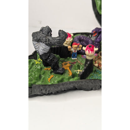 Mighty Max Tangles with the Ape King Doom Zone COMPLETE Bluebird Toys 1993