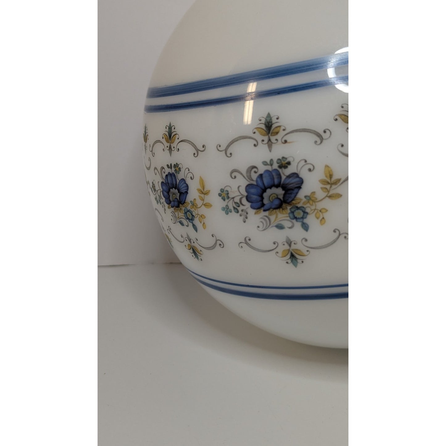 Vintage 8" Quoizel Abigail Adams Blue & White Glass Globe Shade w/ 4" Fitter