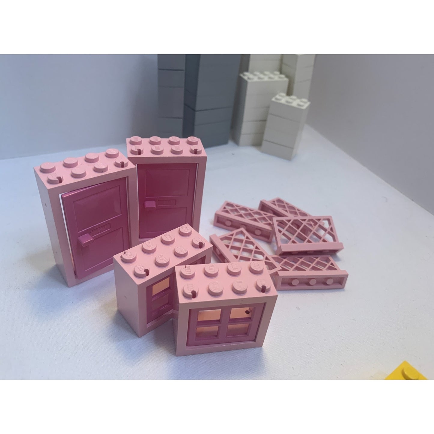Vintage 1994 LEGO SYSTEM 345 Pink Building Set Basic For Her Incomplete