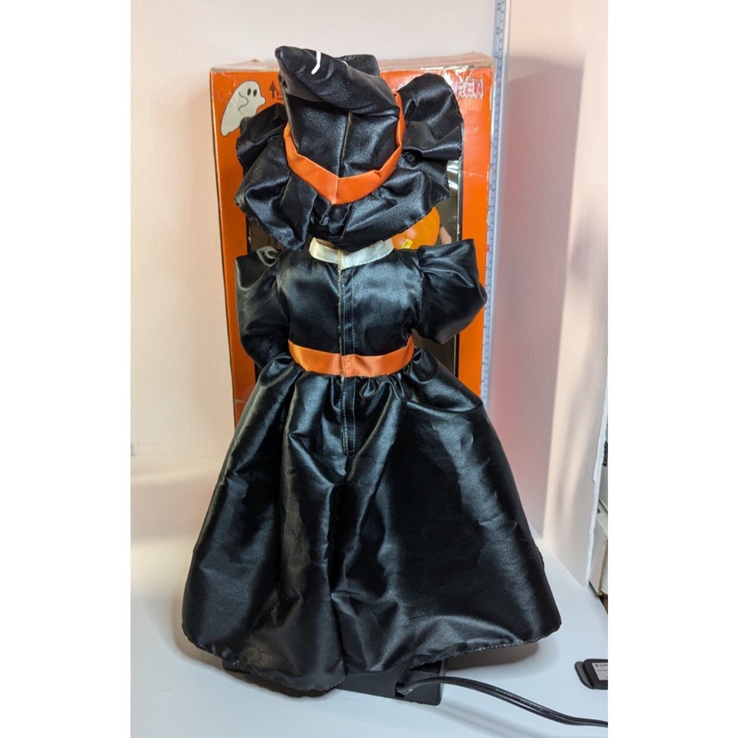 Vintage 1992 Telco Motion-ettes of Halloween Animated 24 in Witch w/Broom