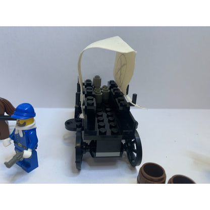 Vtg 1996 LEGO Western Covered Weapons Wagon 6716 Missing 1 Piece