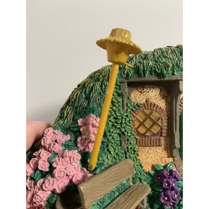2001 Dept 56 Lord of the Rings Bag End Light Up Hobbit House Only Small Repair