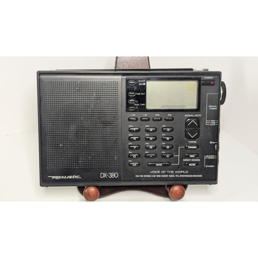 Realistic DX-380 Compact Multi-Band Radio Voice of The World Tested Working