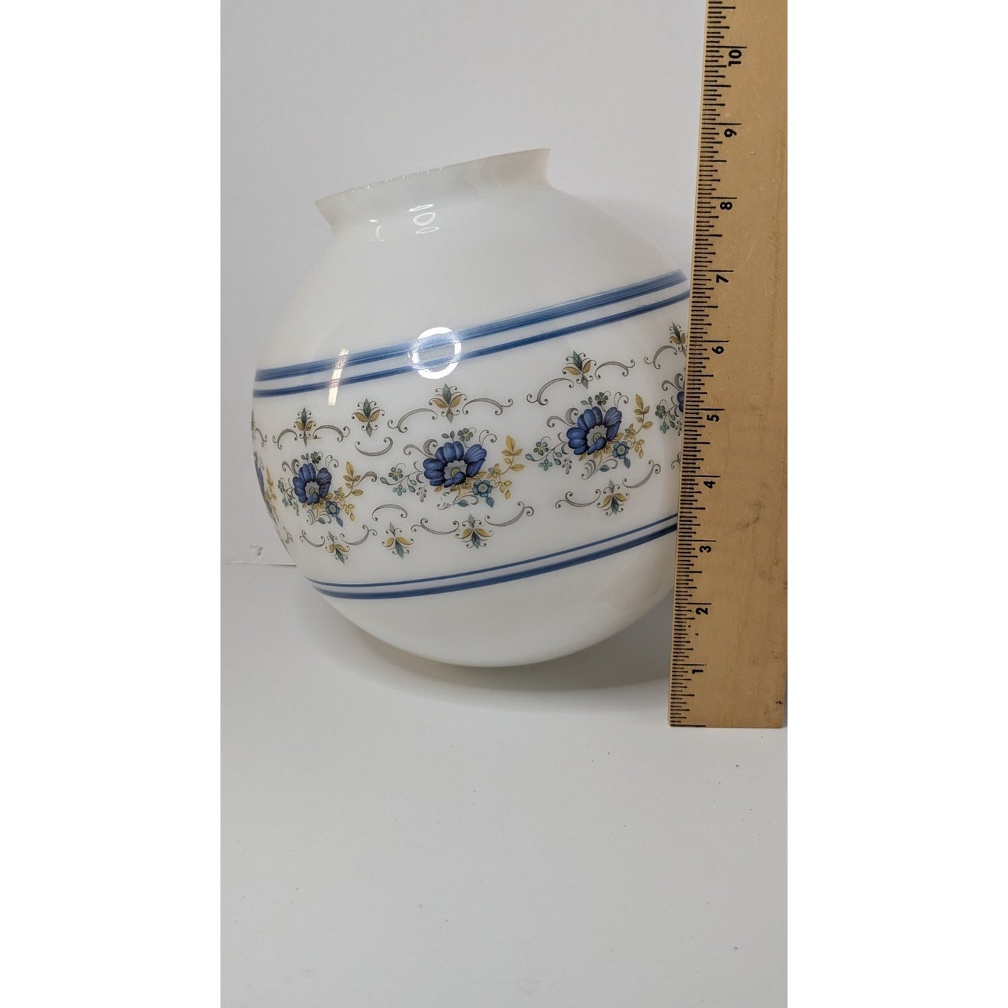 Vintage 8" Quoizel Abigail Adams Blue & White Glass Globe Shade w/ 4" Fitter