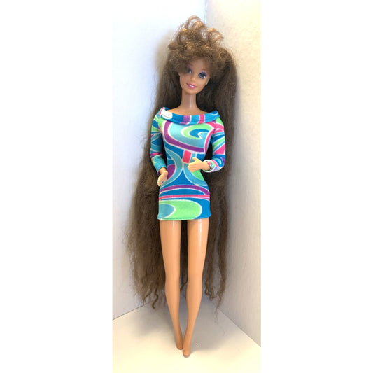 Mattel Totally Hair Barbie 1991 Brunette Long Hair w/ Outfit & Ring 1117