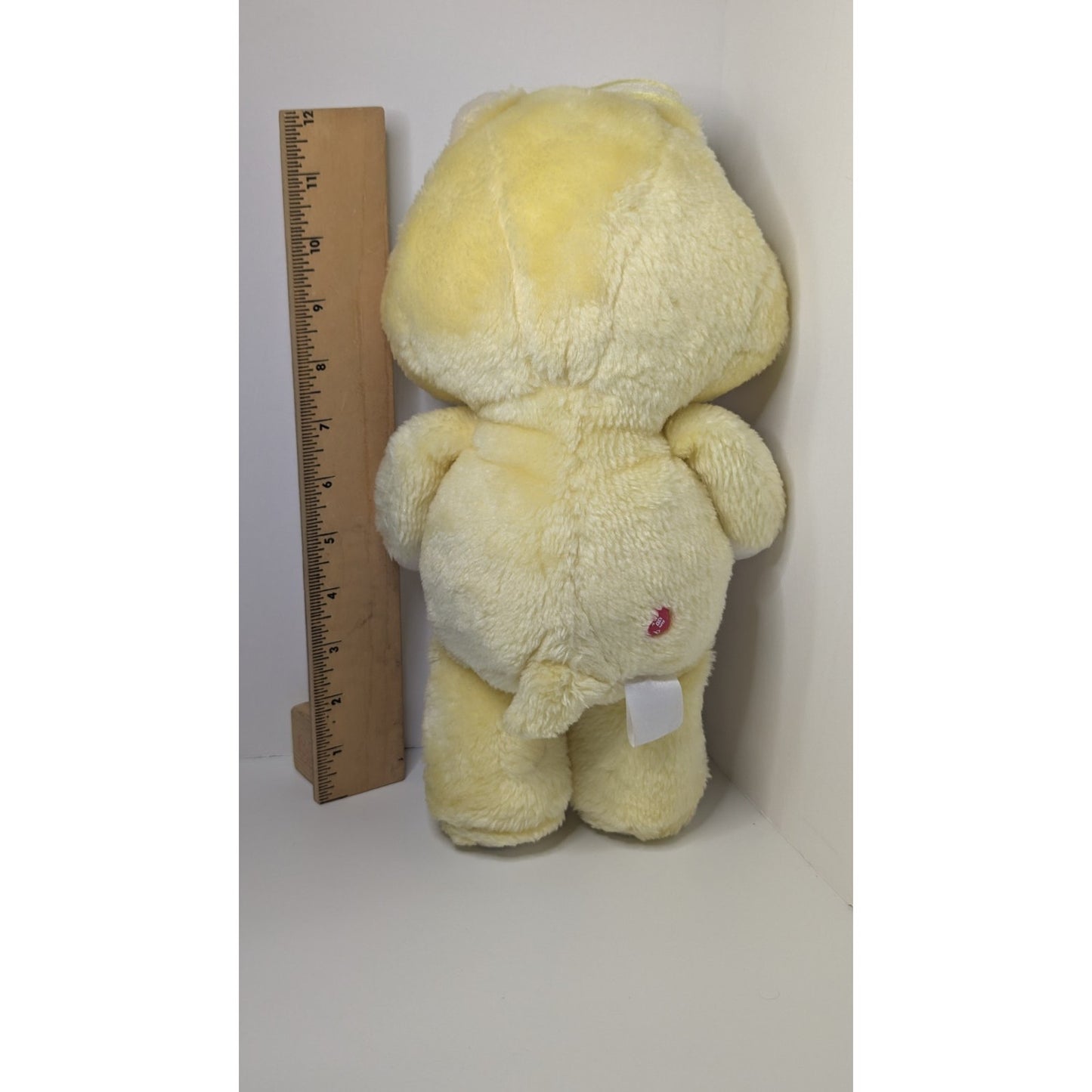 Vtg 1983 Kenner Care Bear Birthday Bear Plush Cupcake Belly Badge Yellow