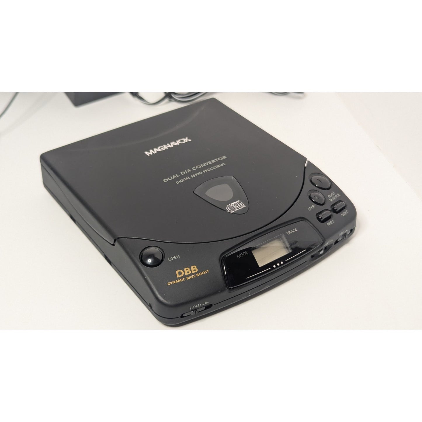 1996 Magnavox AZ-6832CS Portable CD Player With AC Adaptor/Headphones Works Great!