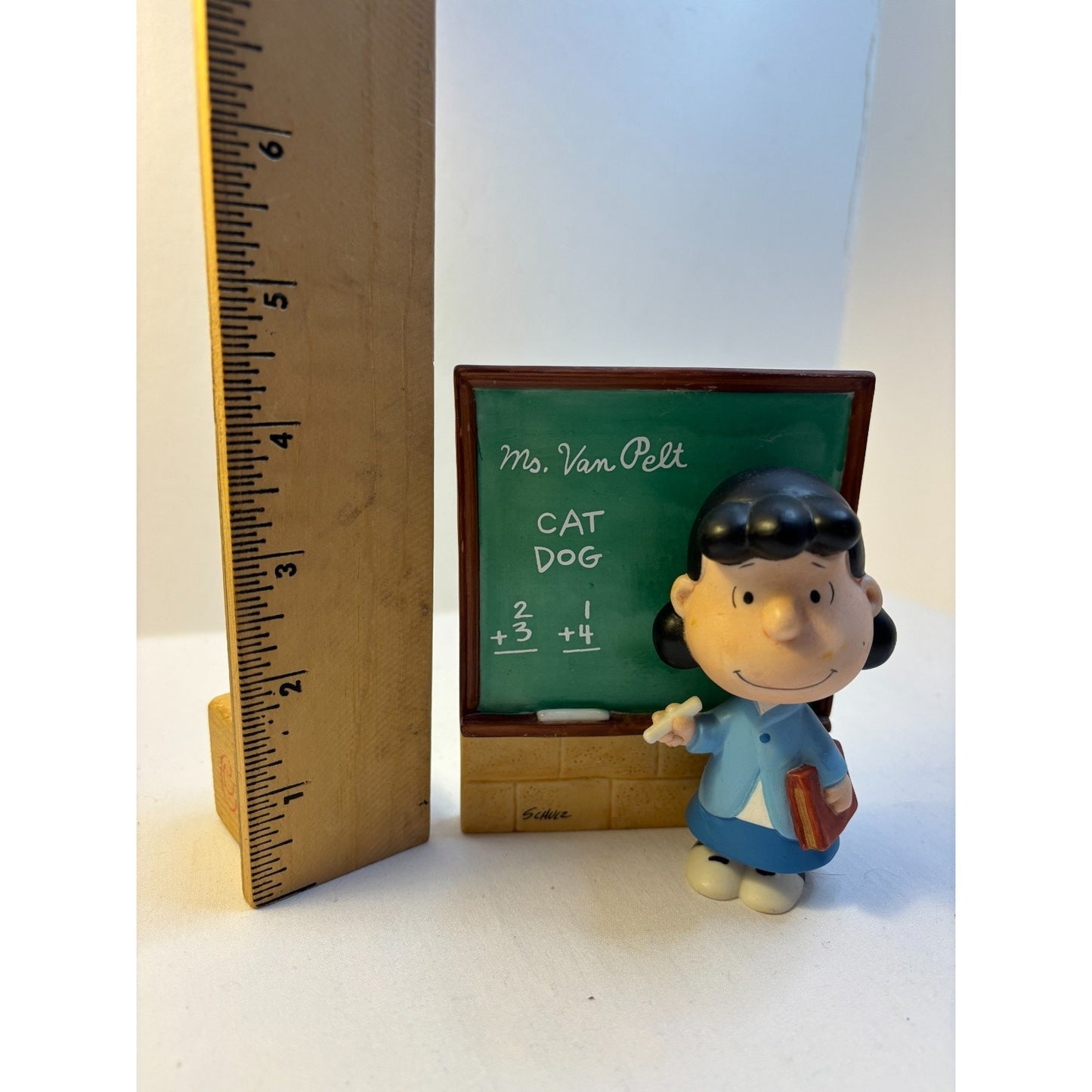 Hallmark Peanuts Gallery Lucy Ceramic Teacher Figure 1st Ed 5655 Ms Van Pelt