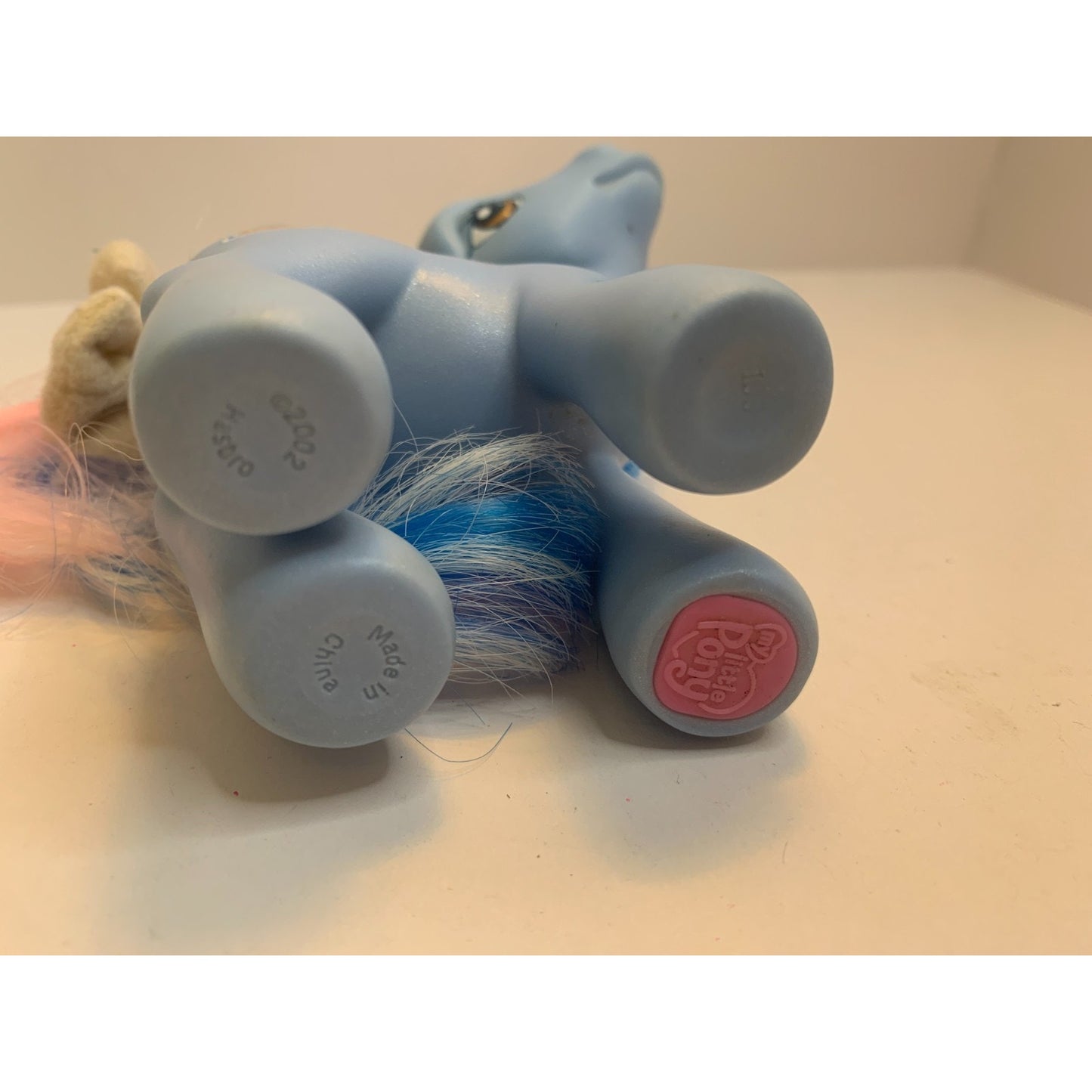 2003 My Little Pony Target Winter Exclusive Marshmallow Cocoa Bow G3