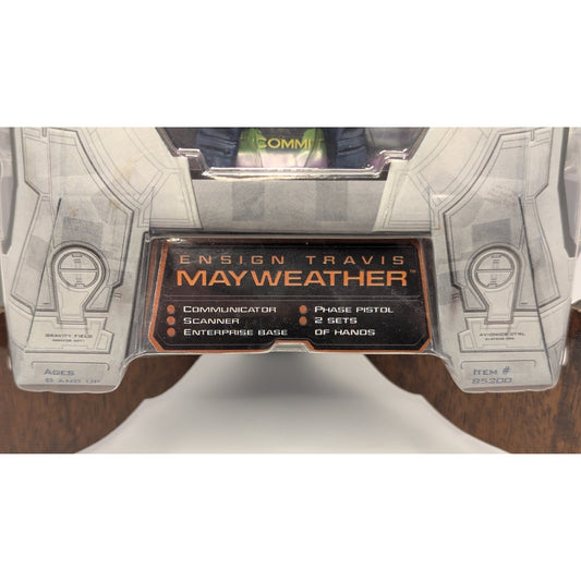 Star Trek Enterprise Broken Bow Ensign TRAVIS MAYWEATHER Figure Art Asylum 2002