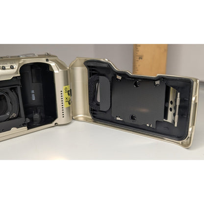 Olympus Infinity Stylus Epic Zoom 80 35mm Film Point & Shoot Camera Pocket