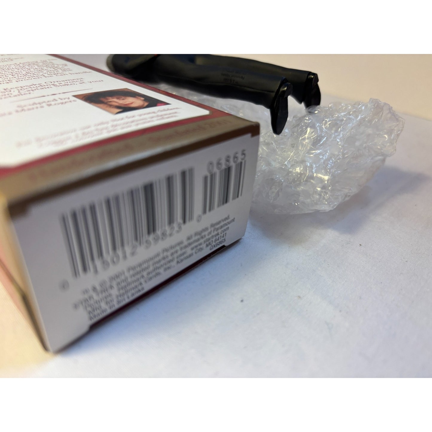 2001 Hallmark Capt Benjamin Sisko Star Trek Deep Space Nine Christmas Ornament