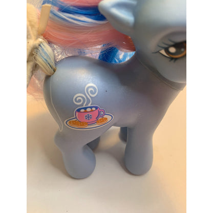 2003 My Little Pony Target Winter Exclusive Marshmallow Cocoa Bow G3