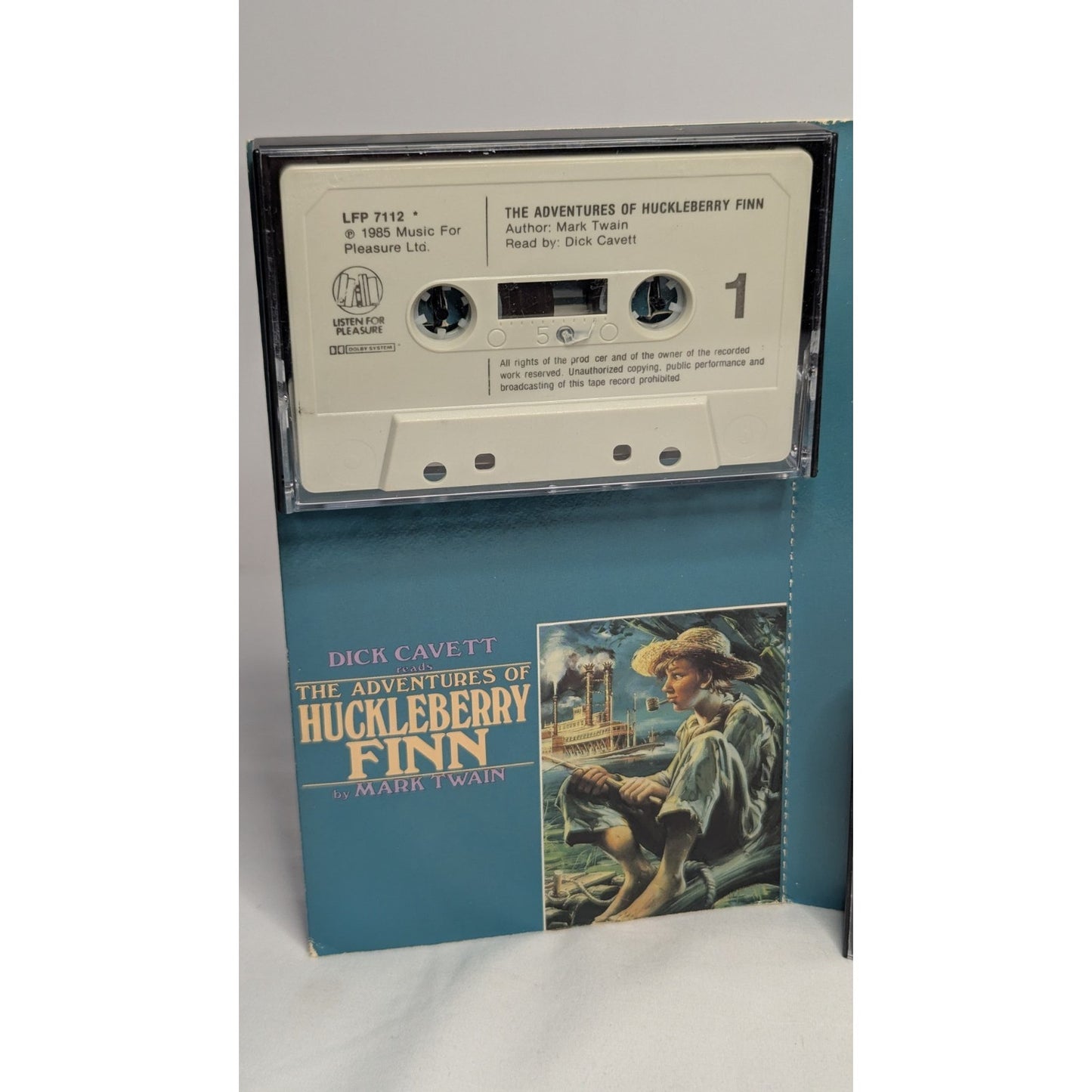 Adventures of Huckleberry Finn Mark Twain Audio Cassettes Read By Dick Cavett
