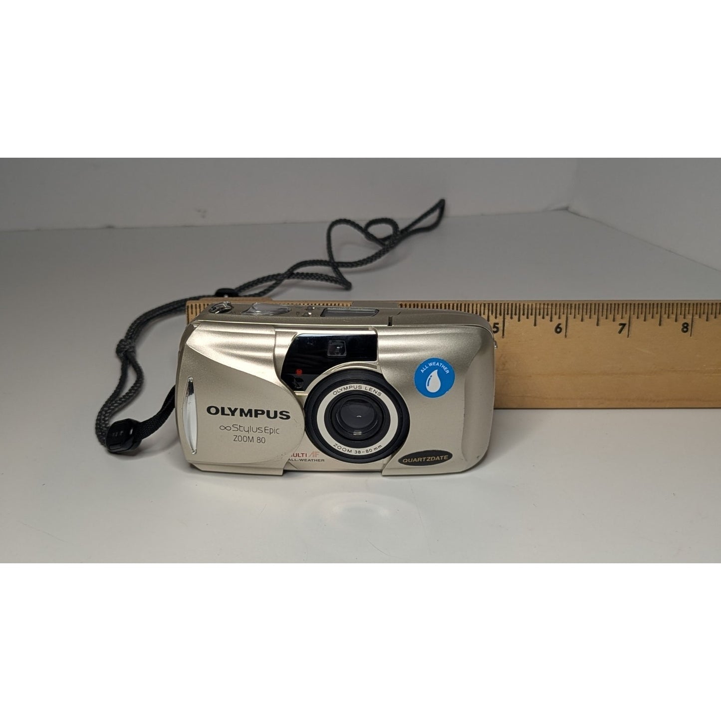 Olympus Infinity Stylus Epic Zoom 80 35mm Film Point & Shoot Camera Pocket