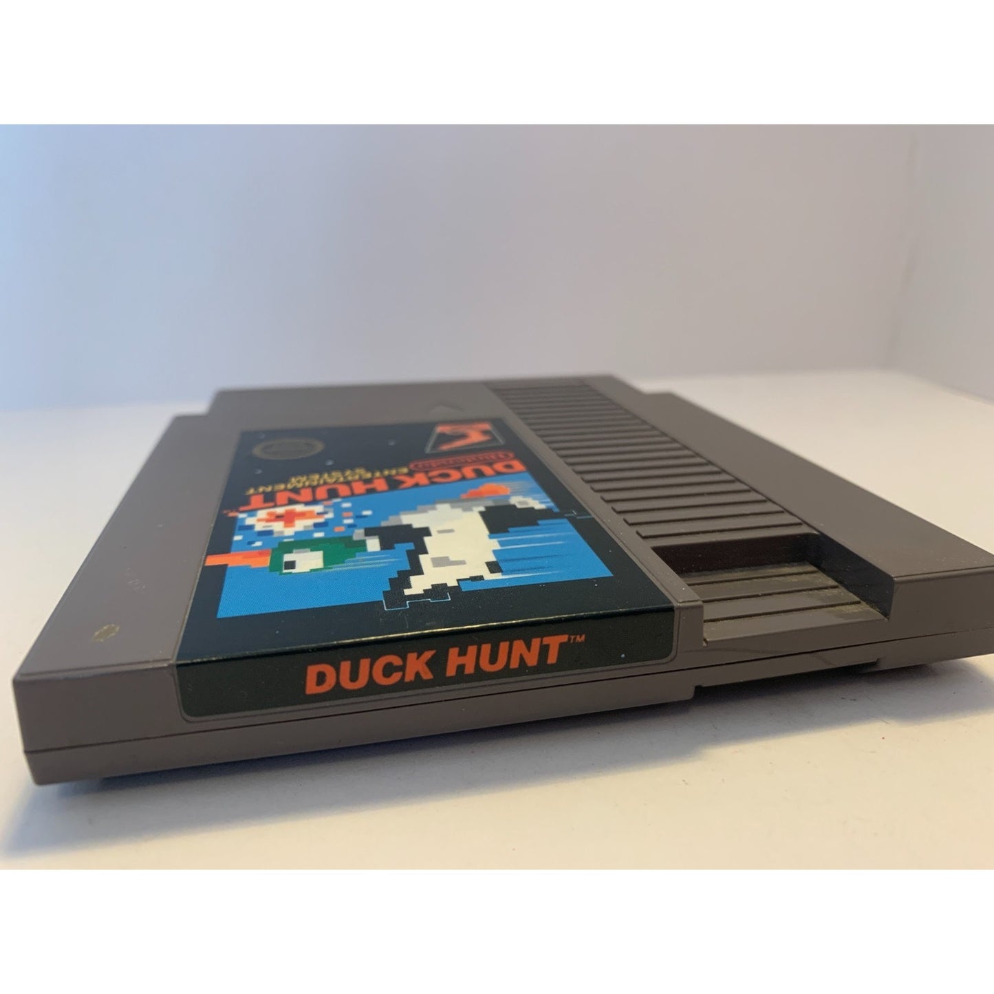 Duck Hunt (Nintendo NES) Game 5 Screw Cartridge Only TESTED