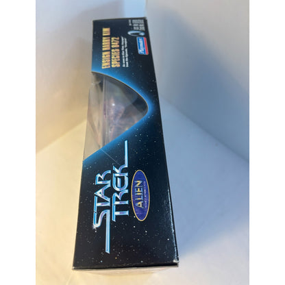 1998 Playmates Star Trek Voyager Alien Series Ensign Harry Kim Species 8472 Open