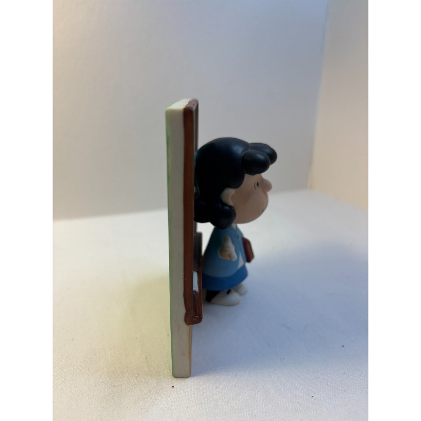 Hallmark Peanuts Gallery Lucy Ceramic Teacher Figure 1st Ed 5655 Ms Van Pelt