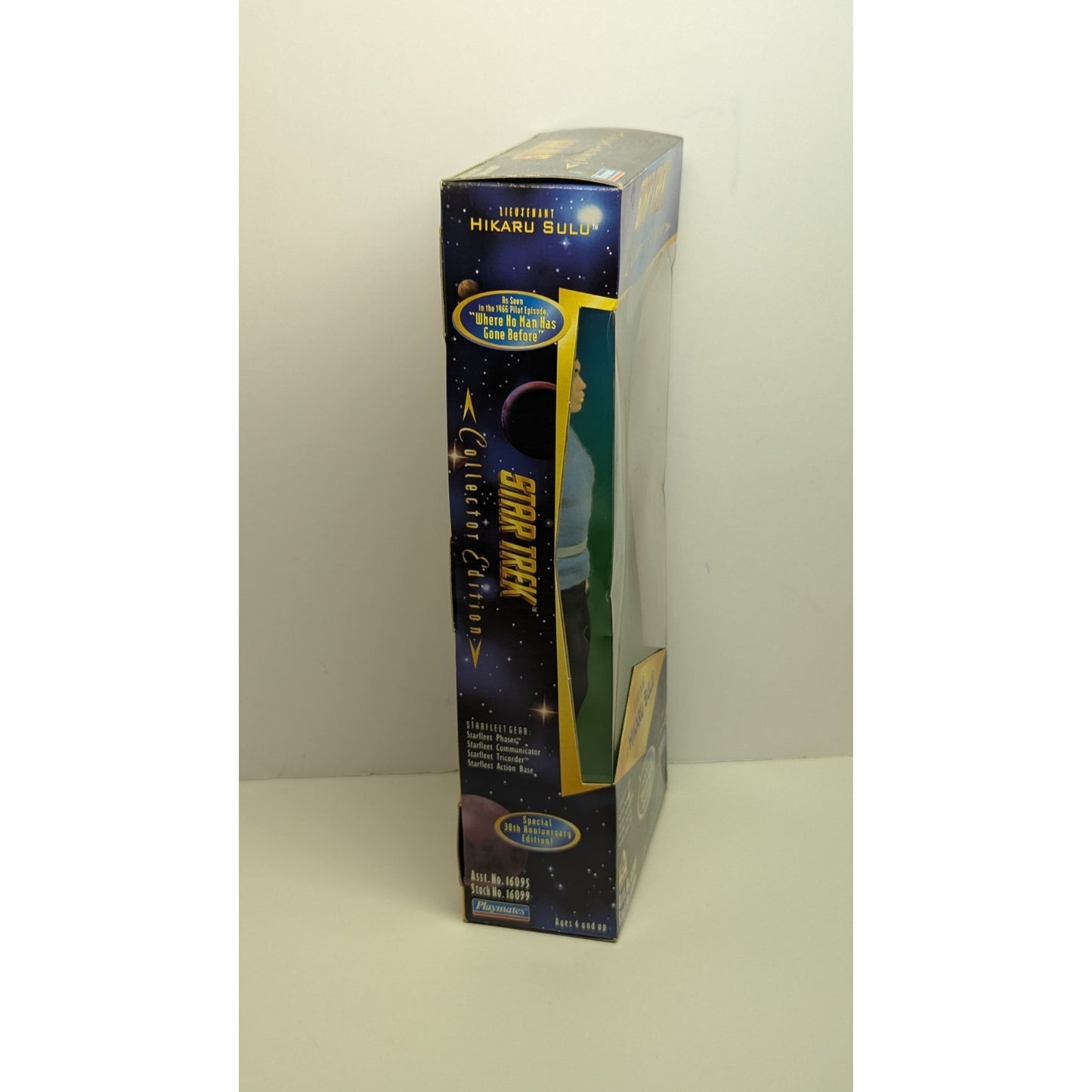1996 Playmates STAR TREK COLLECTOR EDITION HIKARU SULU 9 Inch Action Figure MIB
