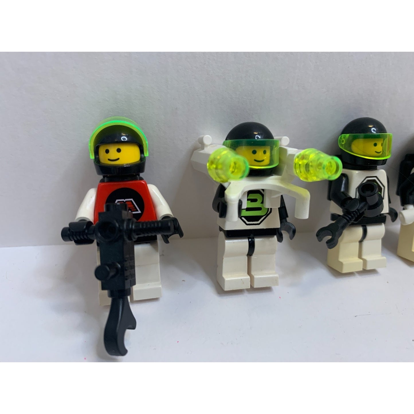 Vintage 1992 LEGO 6704 Minifigure Pack M:tron Blacktron Space Police Incomplete