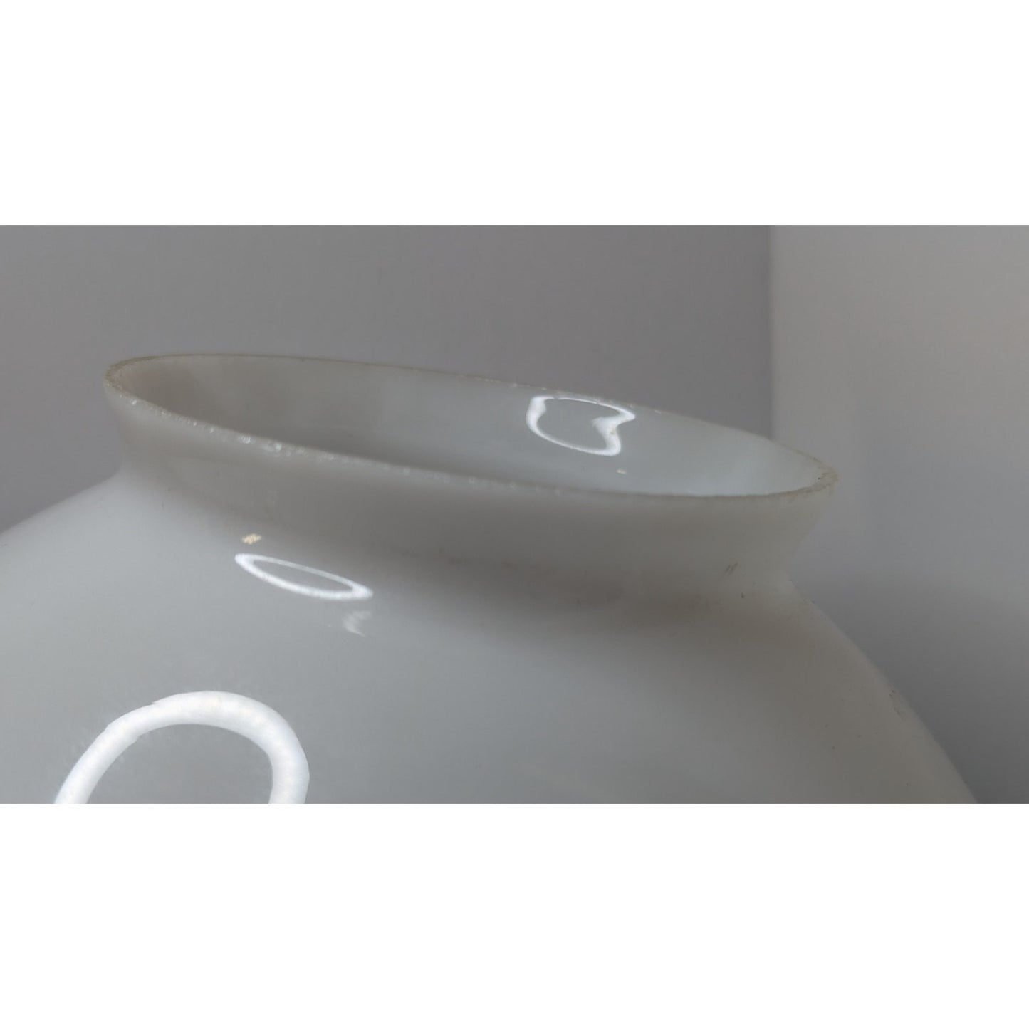 Vintage 8" Quoizel Abigail Adams Blue & White Glass Globe Shade w/ 4" Fitter