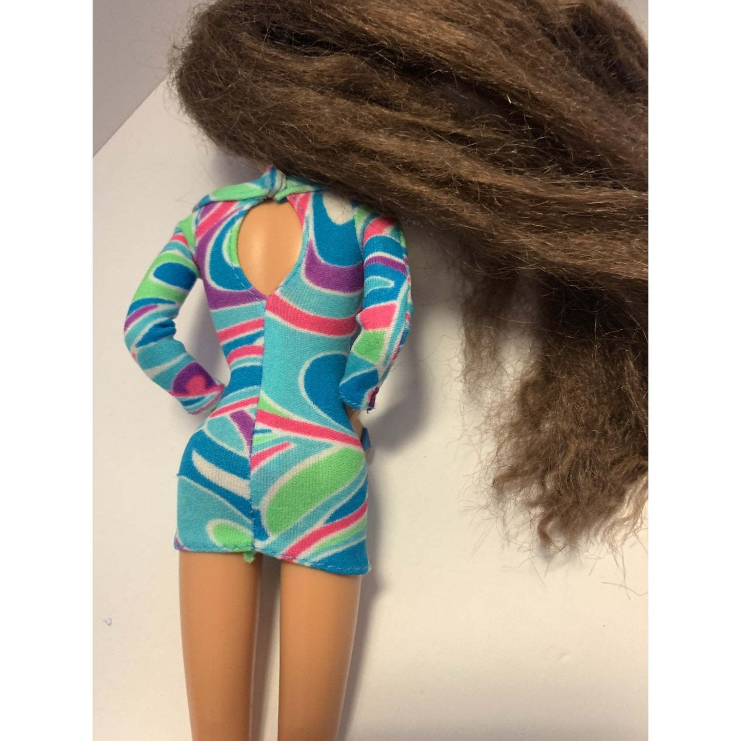 Mattel Totally Hair Barbie 1991 Brunette Long Hair w/ Outfit & Ring 1117