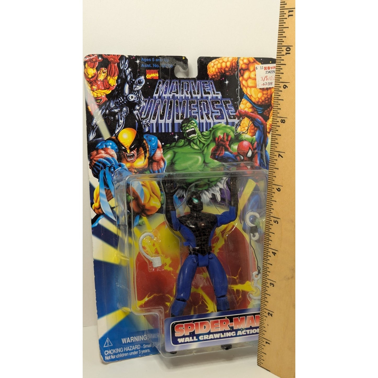 1996 Toy Biz Marvel Universe Spider-Man w/ Wall Climbing Action 5" Figure