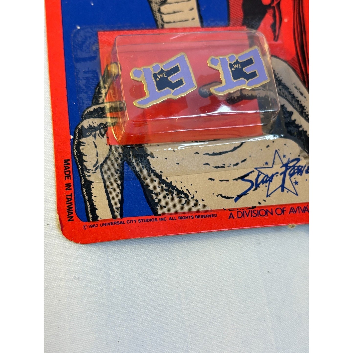 VINTAGE 1982 E.T. The Extra Terrestrial Pierced Earrings NOS Universal Studios