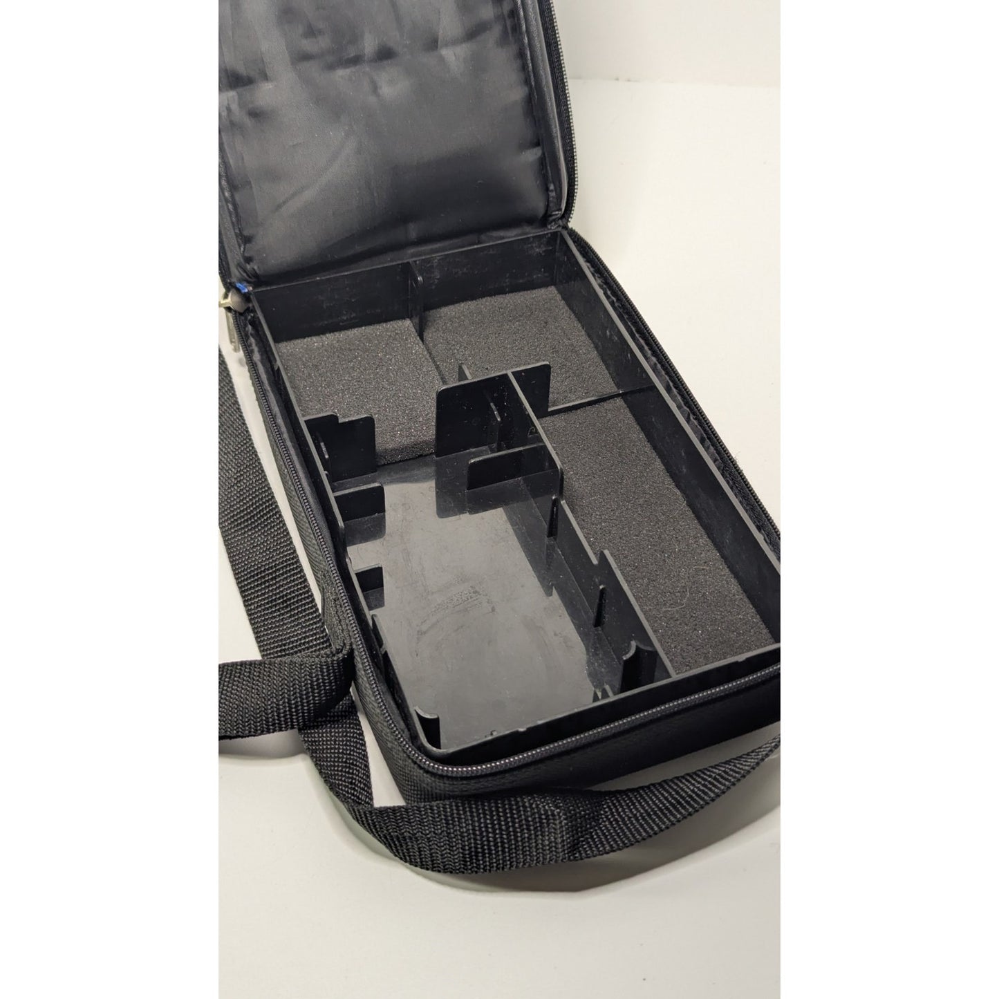 Official Game Boy Advance Carrying Case With Shoulder Strap Black & Blue