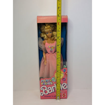 Vintage 1989 Mattel #6297 Toys R Us Party Treats Barbie Special Edition Doll