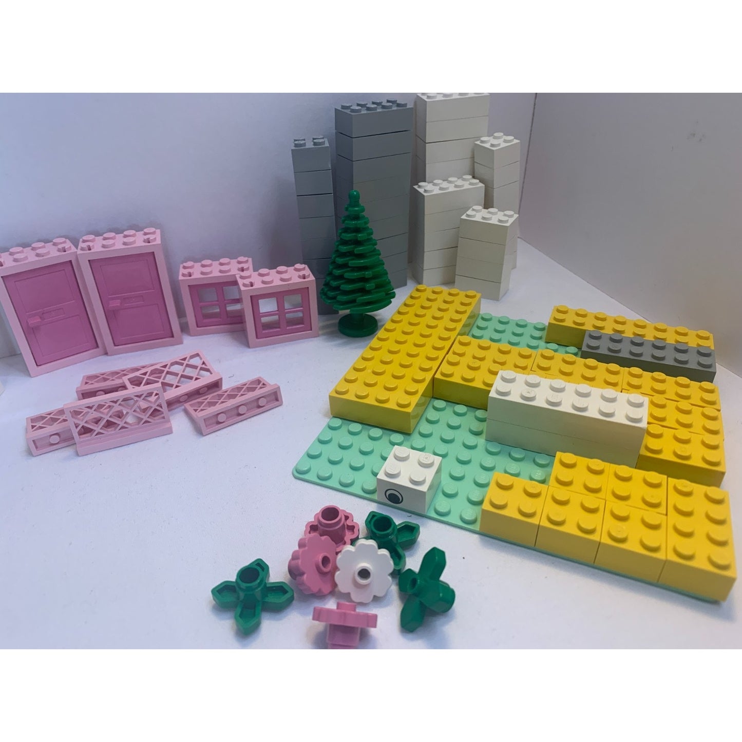 Vintage 1994 LEGO SYSTEM 345 Pink Building Set Basic For Her Incomplete