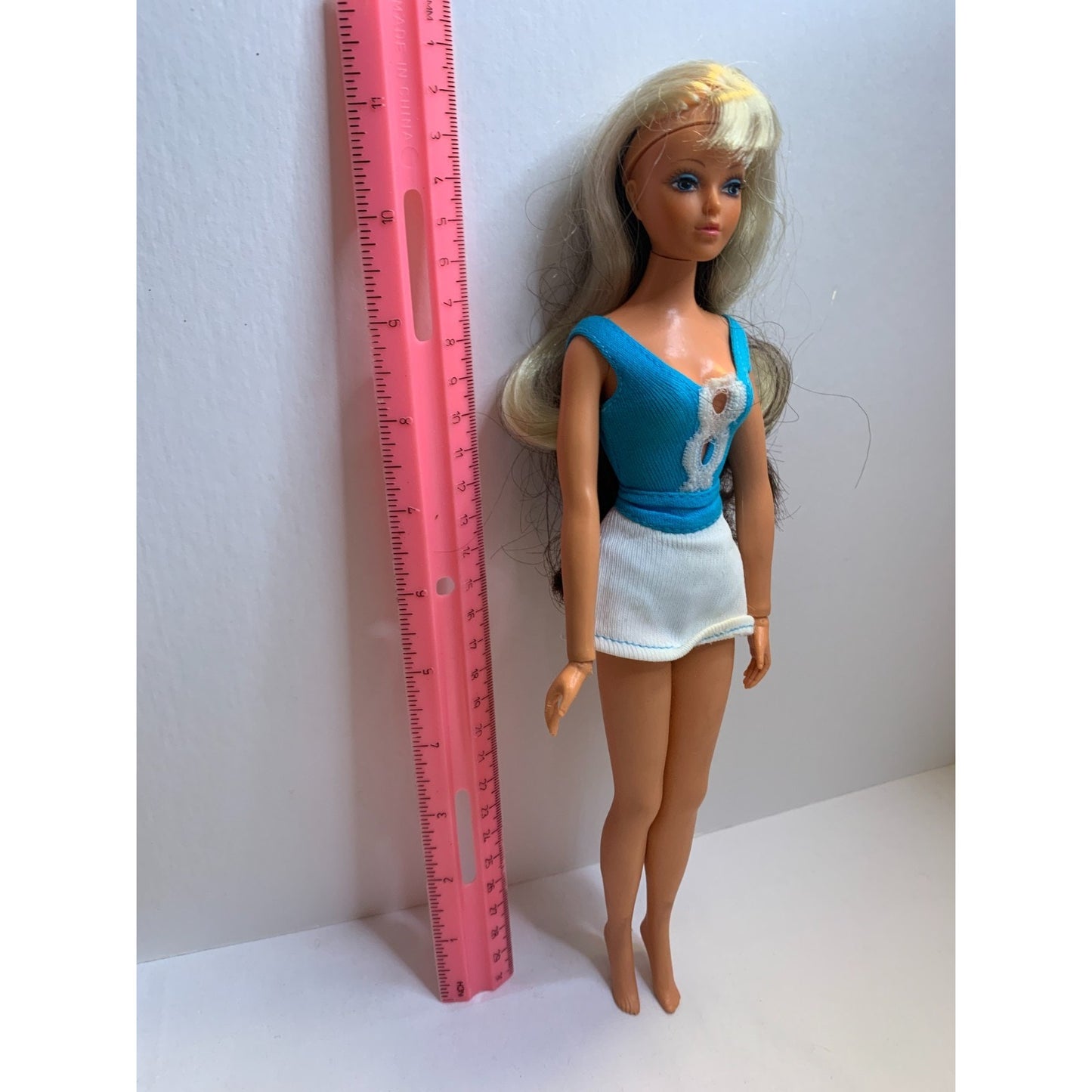 Ideal Tuesday Taylor Barbie Doll Vtg 1975 SWIVEL SCALP Brunette Blonde Org Dress