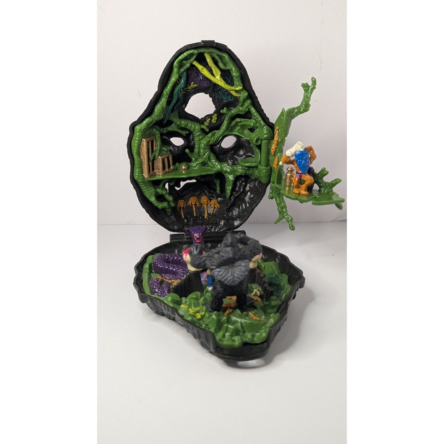 Mighty Max Tangles with the Ape King Doom Zone COMPLETE Bluebird Toys 1993